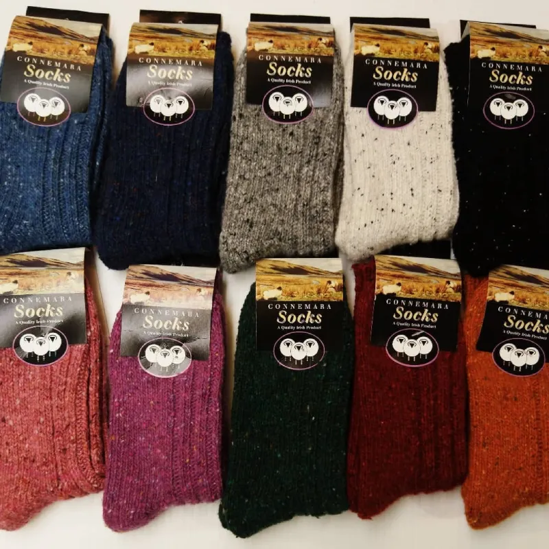 Woollen socks and slippers in many colours